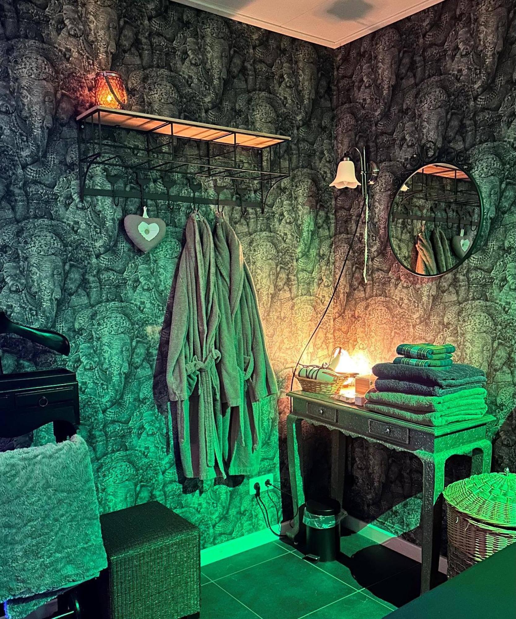 Maroah Spa En Wellness Overnachting Бокстел Екстериор снимка